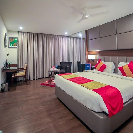 Oyo 6472 Hotel Metropolitan Mohammadnagar Buitenkant foto