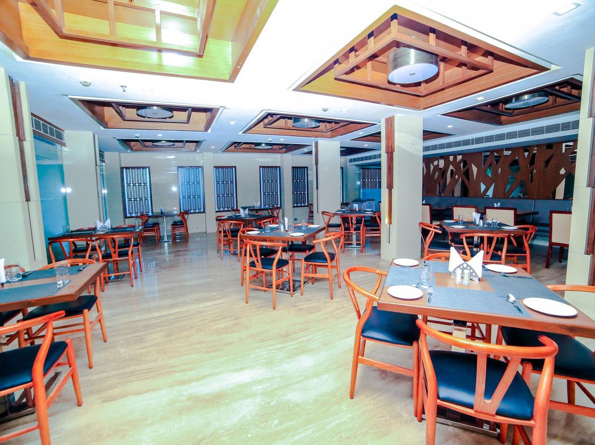 Oyo 6472 Hotel Metropolitan Mohammadnagar Buitenkant foto